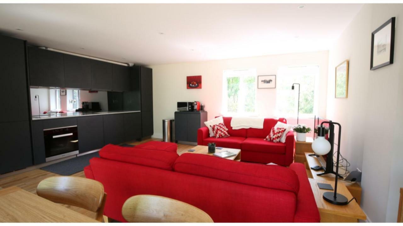 ★ Luxury Oxford Apartment ★ Sleeps 4, Free Parking Ngoại thất bức ảnh