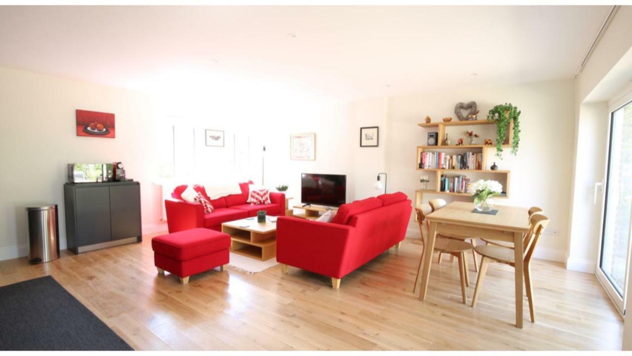 ★ Luxury Oxford Apartment ★ Sleeps 4, Free Parking Ngoại thất bức ảnh